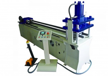 Верстат для пробиття отворів в профілі UZMA серії PDM